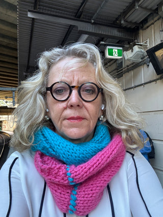 SarahMo Bubblegum Snood Pattern - Beginner Level 2